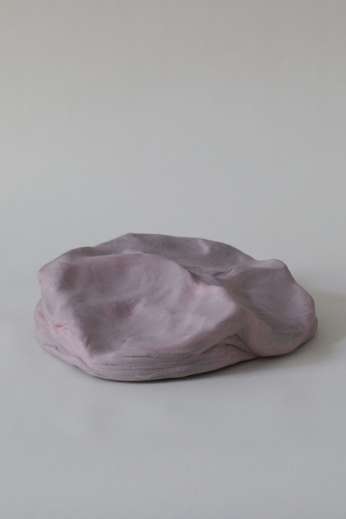 Artwork by Laura Mahnke - the dark side of the desk, 2025