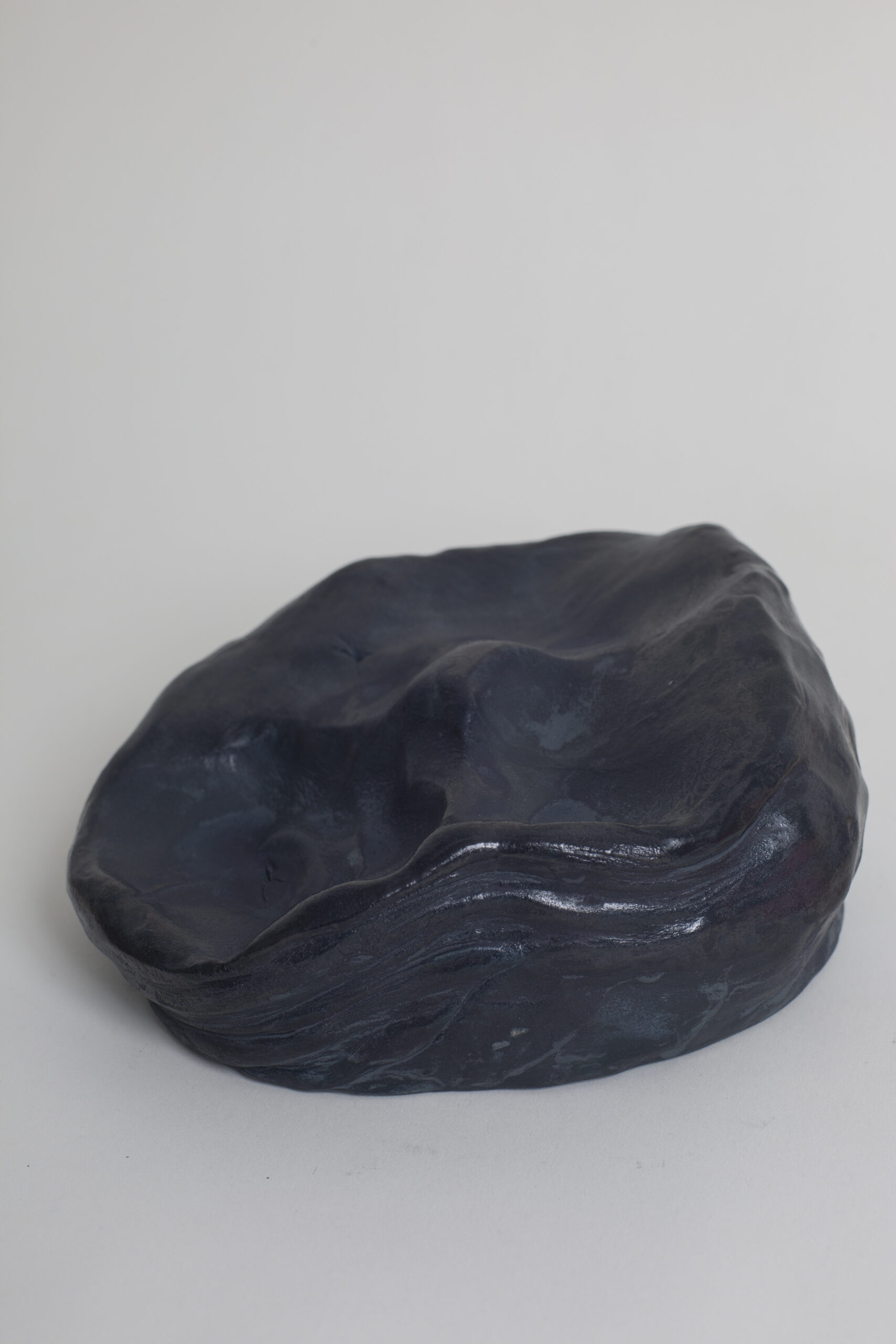 Artwork by Laura Mahnke - convex puddle, 2025