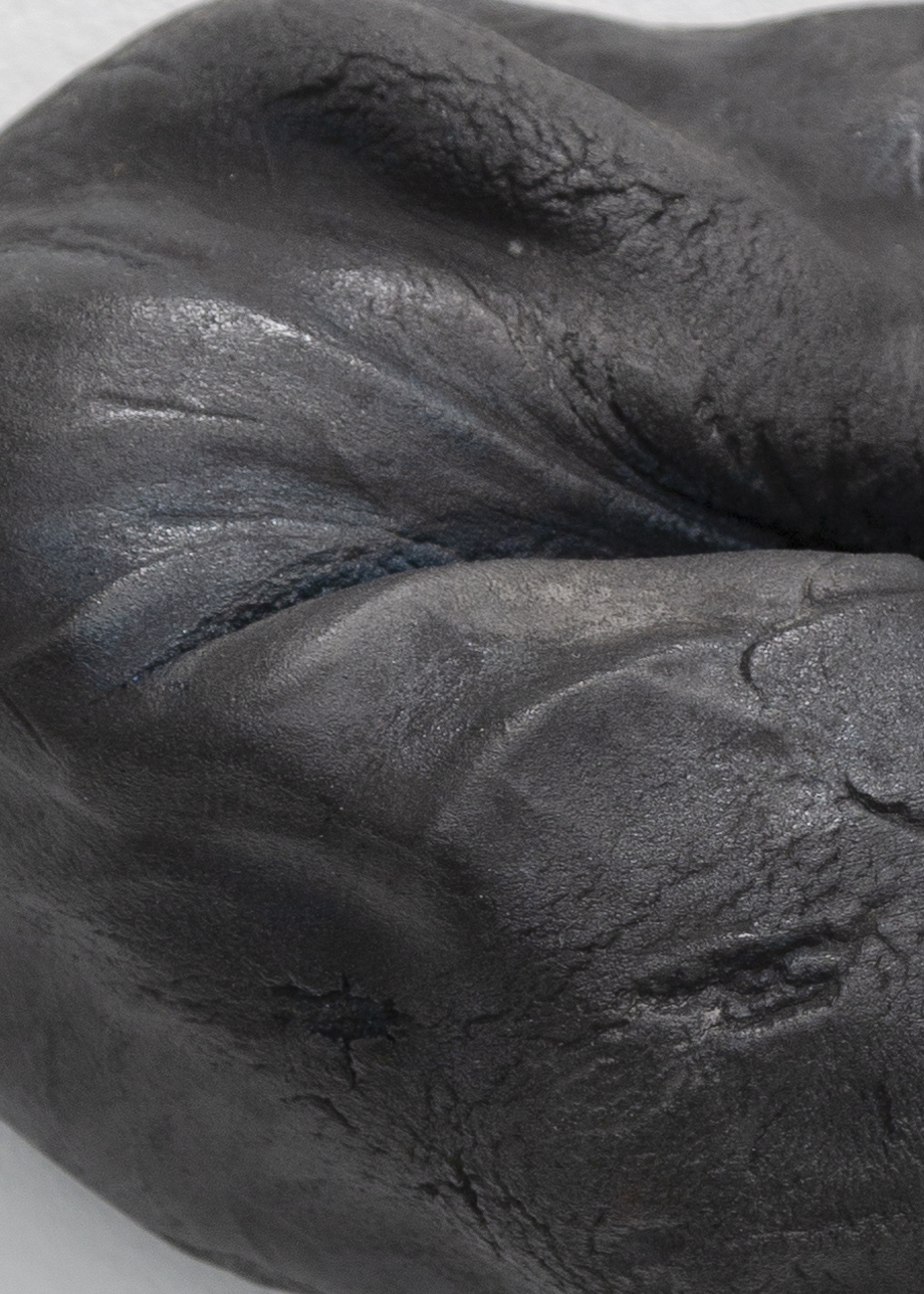 Laura Mahnke - On the Eeriness of Love - 10